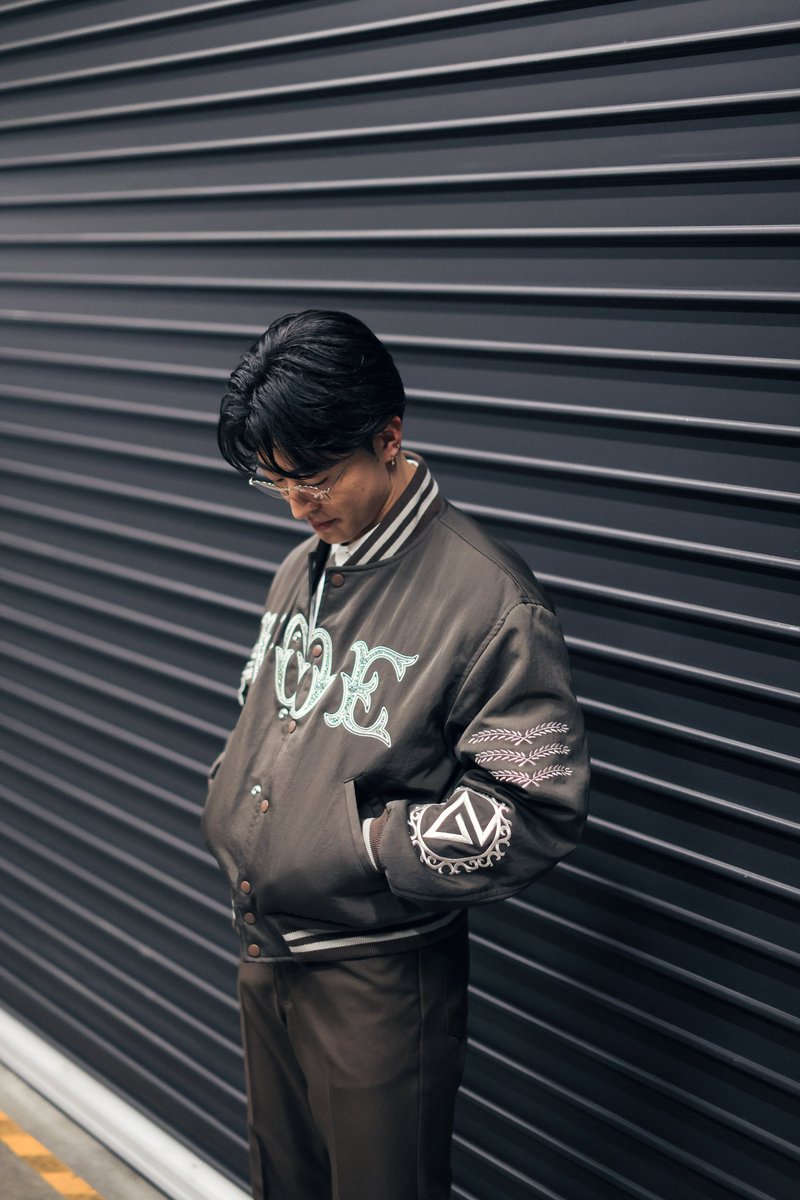 VERTICAL_GARAGE (@vertical_garage) on Twitter photo MOE Team Blouson LIMITED PRE-ORDER
verticalgarage.jp/moe
*受注販売期間:2025.8.25(月)12:00〜8.31(日)23:59まで
#GENERATIONS #佐野玲於
#MOMENTOFEVERGeeN #MOE
#verticalgarage
<a href="/generationsfext/">GENERATIONS</a> <a href="/sanoreofficial/">佐野 玲於</a>
<a href="/vertical_garage/">VERTICAL_GARAGE</a>
<a href="/vertical_garage/">VERTICAL_GARAGE</a> MOE Team Blouson LIMITED PRE-ORDER
verticalgarage.jp/moe
*受注販売期間:2025.8.25(月)12:00〜8.31(日)23:59まで
#GENERATIONS #佐野玲於
#MOMENTOFEVERGeeN #MOE
#verticalgarage
<a href="/generationsfext/">GENERATIONS</a> <a href="/sanoreofficial/">佐野 玲於</a>
<a href="/vertical_garage/">VERTICAL_GARAGE</a>
<a href="/vertical_garage/">VERTICAL_GARAGE</a>