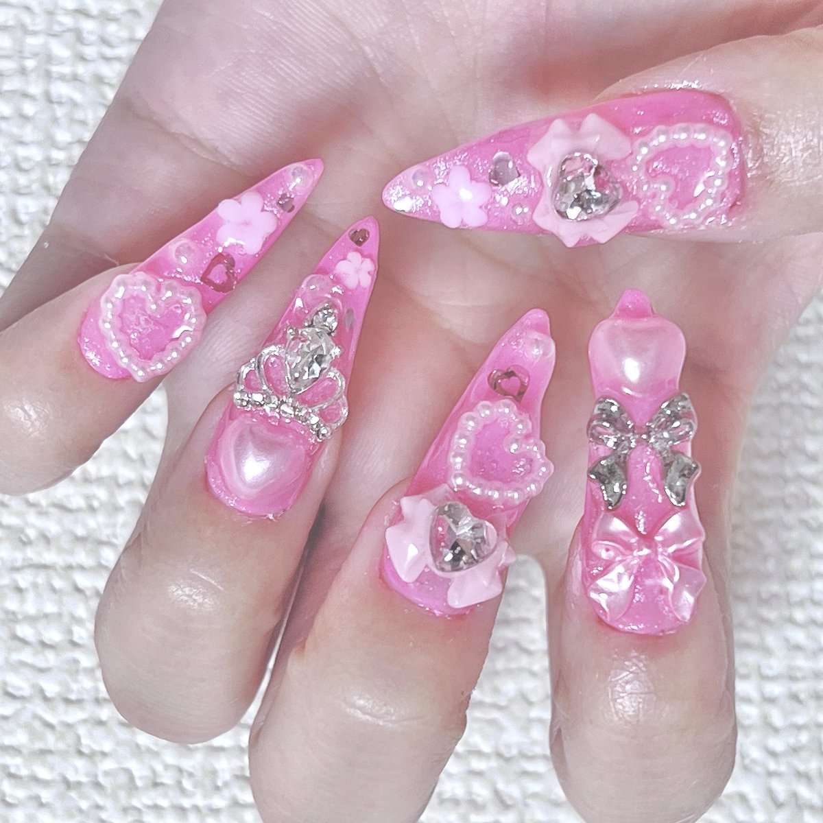 武道館ネイルがんばた！6時間かかった 早くのどかに見せたい🩷 @iLiFE_nara