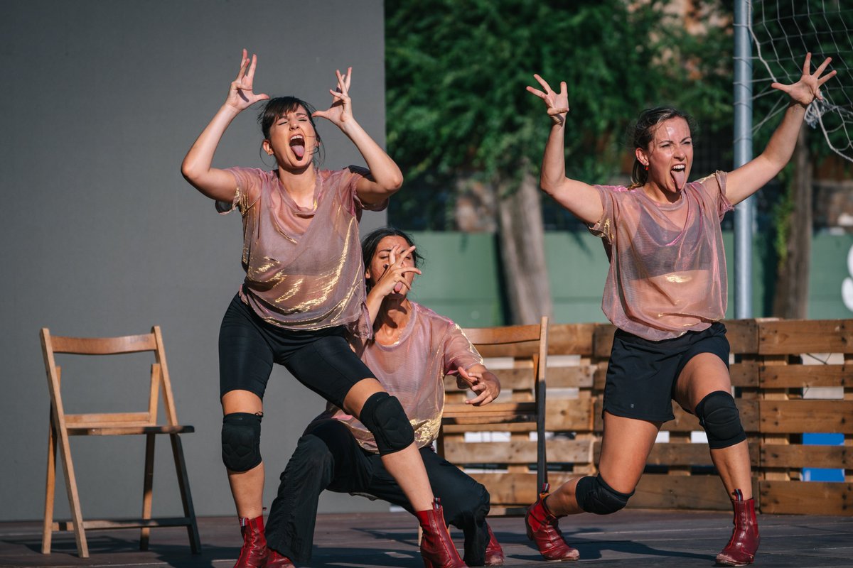 Ésdansa tweet media