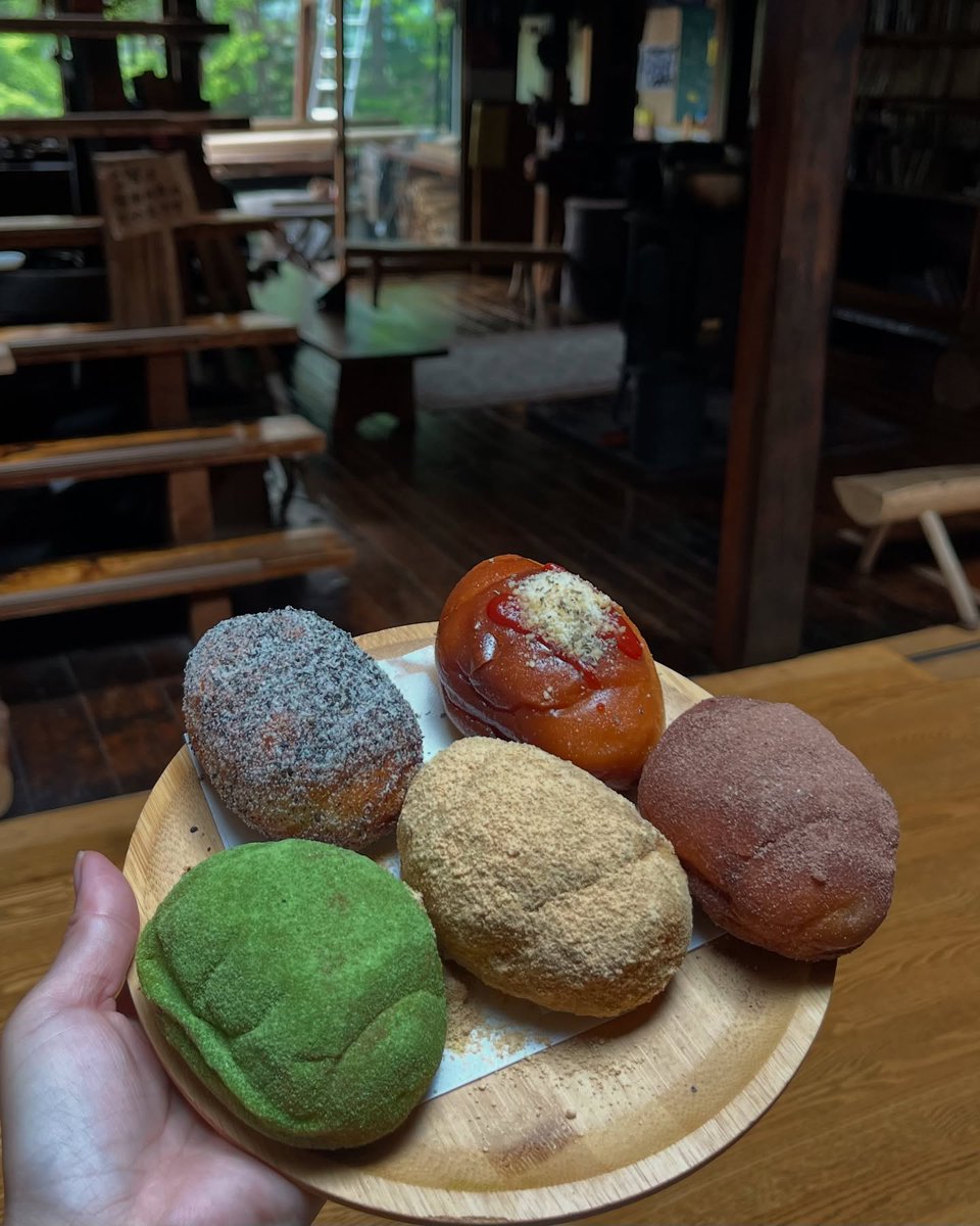 念願の揚げパン！！！激うまだった🥖👼🩵
.
.
.
#にゅう #高見石小屋 #八ヶ岳
#登山女子と繋がりたい #登山好きな人と繋がりたい #登山初心者 #登山記me #山スタグラム #山歩き #山が好き #私の山フォト