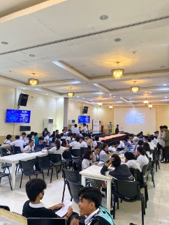 FindTruman's tweet image. 🚀 100+ university minds + @FindTruman AI = PURE MAGIC.

They turned the new AI creation event into a whole new universe of wild imagination!

👉Try it yourself: iris.findtruman.io/ai/#/creation

#AICreativity #NextGenAI