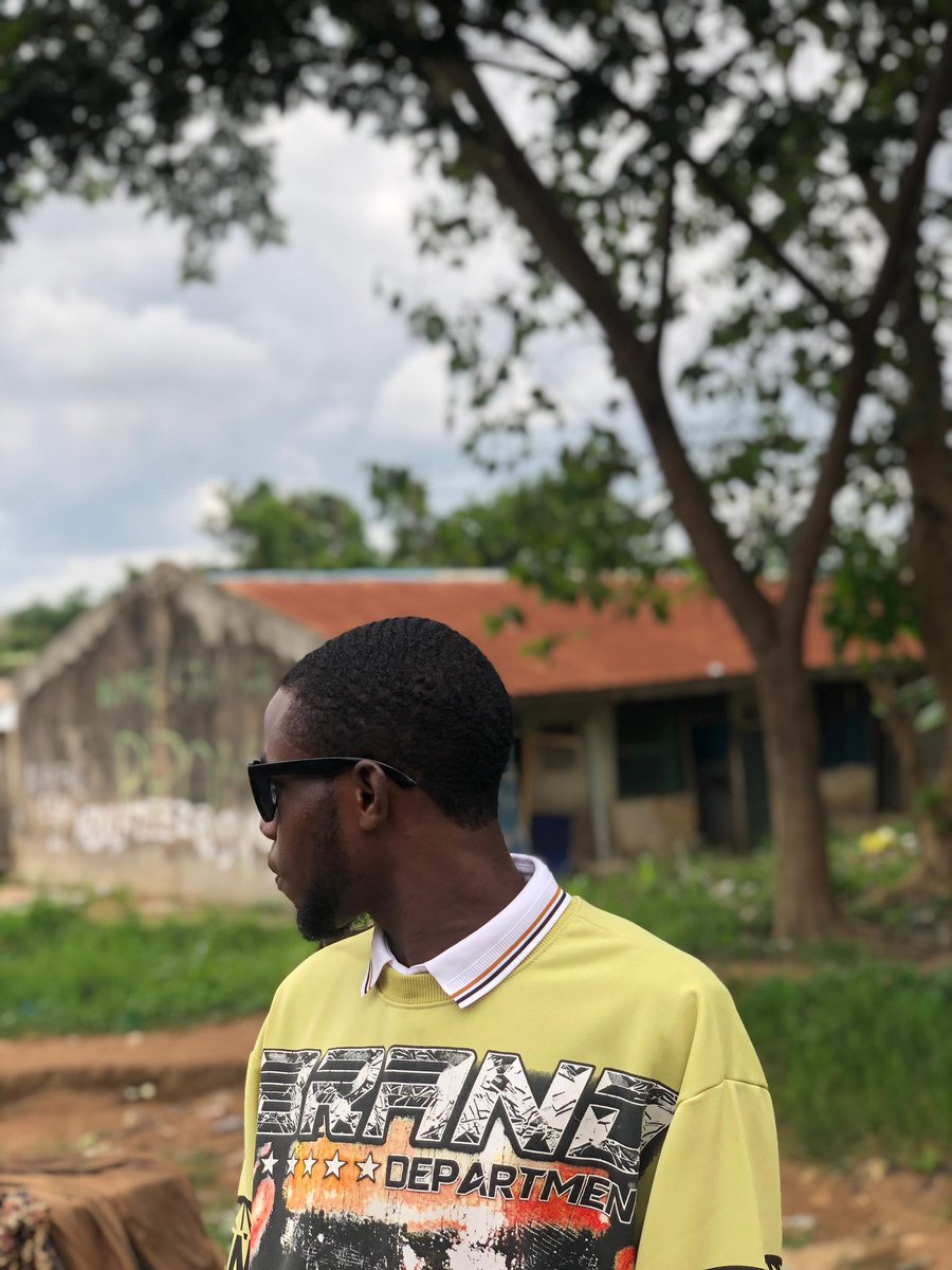 As I approach this new WEEK.. God abeg; make I no WEAK 🤲😤       

#seyivibez