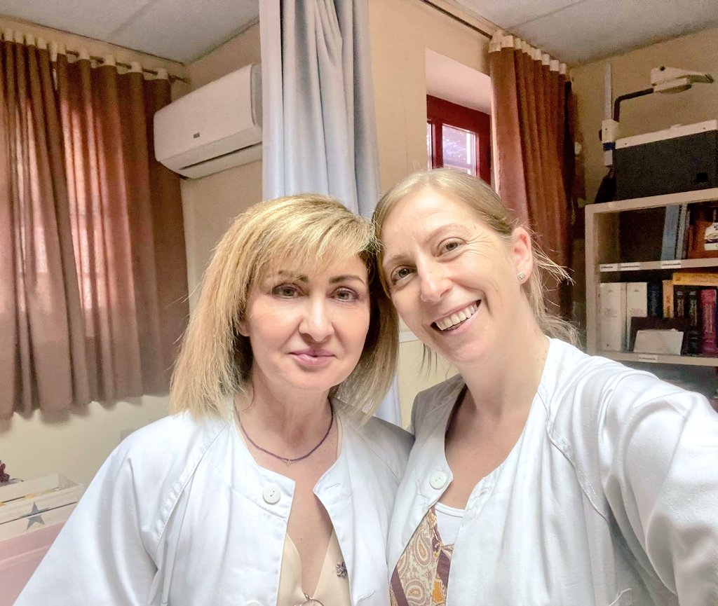 Que una de tus antiguas residentes necesite decirte, aún temblorosa por la tensión vivida, q ha logrado salvar a un niño de 3 años de un atragantamiento en su guardia, te hace muuuy feliz. Y realmente piensas que lograste transmitir grandes cosas #AtenciónPrimaria #cosasdetutores