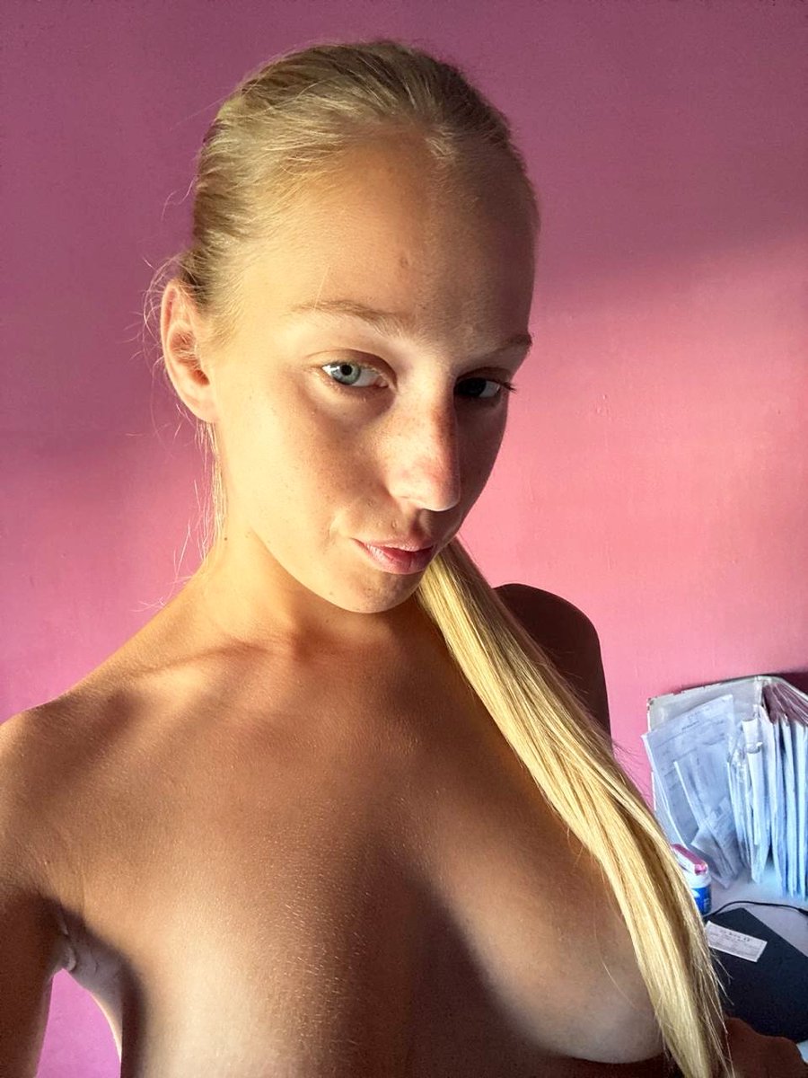 Happy Birthday to me +26 ❤️ passati i 4 giorni dal post precedente praticamente solo un abbonato mensile e il resto chiacchiere  e il video promesso mast+ squirt non sarà postato vi avevo messi una bella foto ma dato e così non mettere più foto senza censura qui