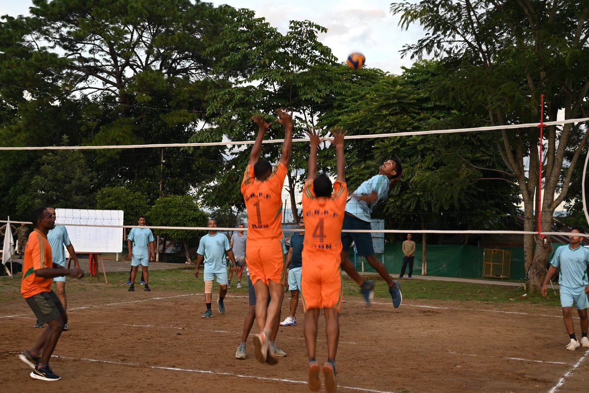 🏆🏐 Dett 08 takes the win! 🏐🏆
Congratulations to Dett 08 on a hard-fought victory against E Coy in today's inter-coy volleyball match. A fantastic display of teamwork and sportsmanship from both sides. Well played, E Coy!
#Volleyball #InterCoyMatch #Dett08 #ECoy #Teamwork