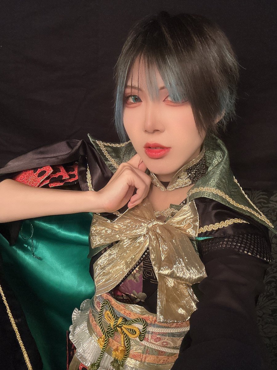 nakuru_izamai's tweet photo. 本日も大義であった！

誰かにとっては何でもない日曜日かもしれない今日を、いかに僕らのLIVEで非日常にするか。
心の底から楽しかった‼️って言える時間にするか。

いつだってそんなことを考えて
いつだって前回を超えていきたい。

また共に戦いましょう⚔️

←いくさまえ　　　　　　　いくさあと→ https://t.co/Tg6kmFol8u
