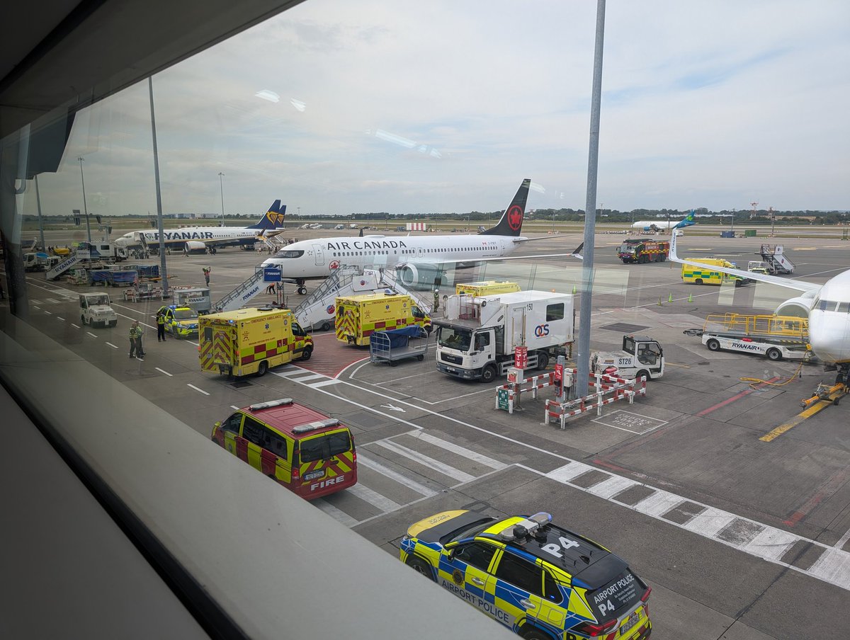 njbirse's tweet photo. Airport police, paramedics and fire services attending to @AirCanada #AC869 Boeing 737 MAX 8 which has diverted to @DublinAirport. Fire crews first aboard. https://t.co/xPh0SHGxkS