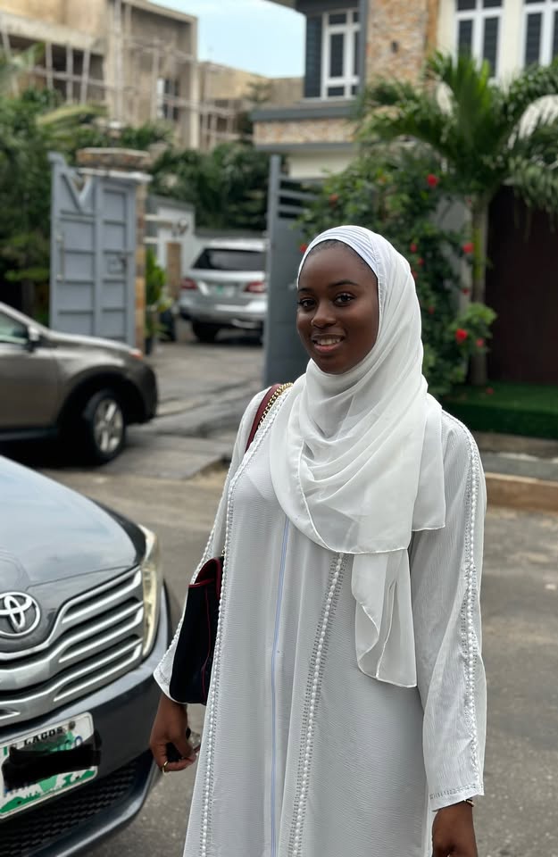 Facts about ladies who dress like this?🤔