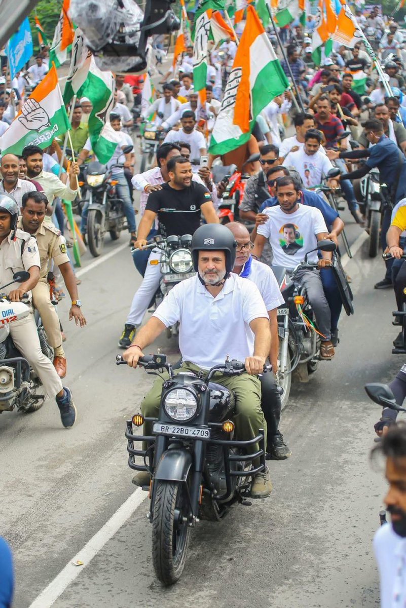 यह बढ़िया है गुरु <a href="/RahulGandhi/">Rahul Gandhi</a>  💪