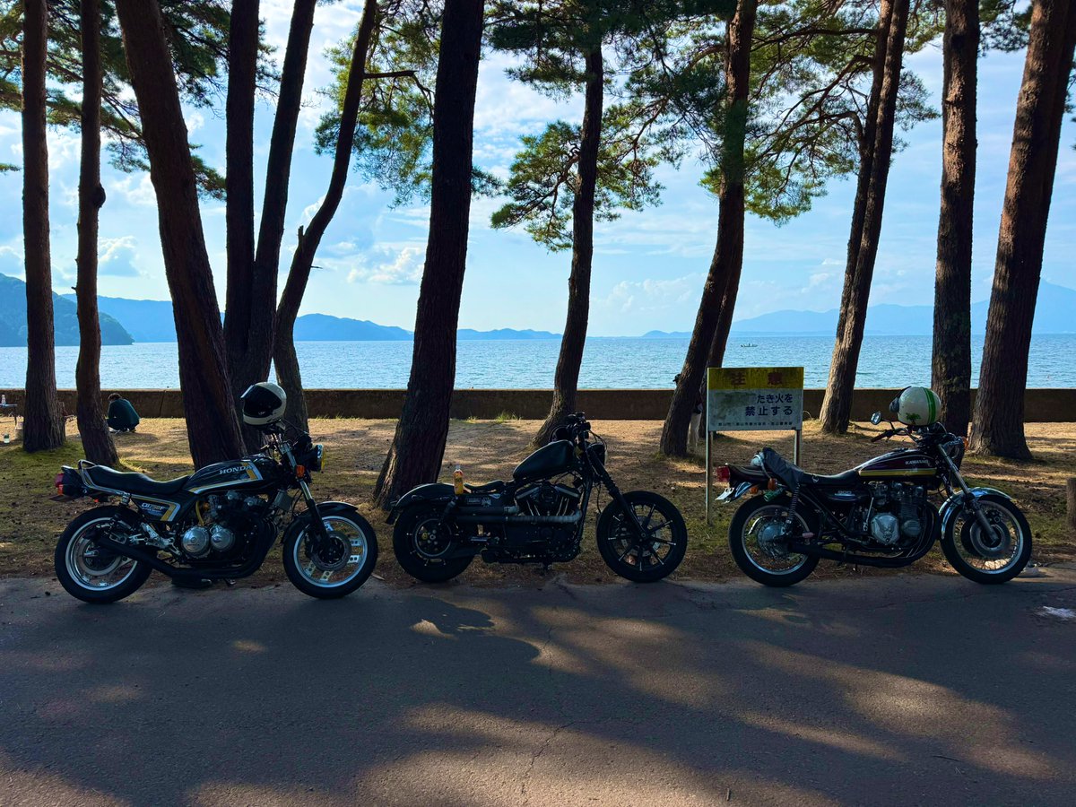 猪苗代湖にイッテキタヨ🏍
お昼ご飯が正直ビミョウダッタヨ🤷‍♂️
暑すぎて途中イシキウシナッタヨ
最近バイクばっかりだから来週から
魚の写真投稿スルヨ