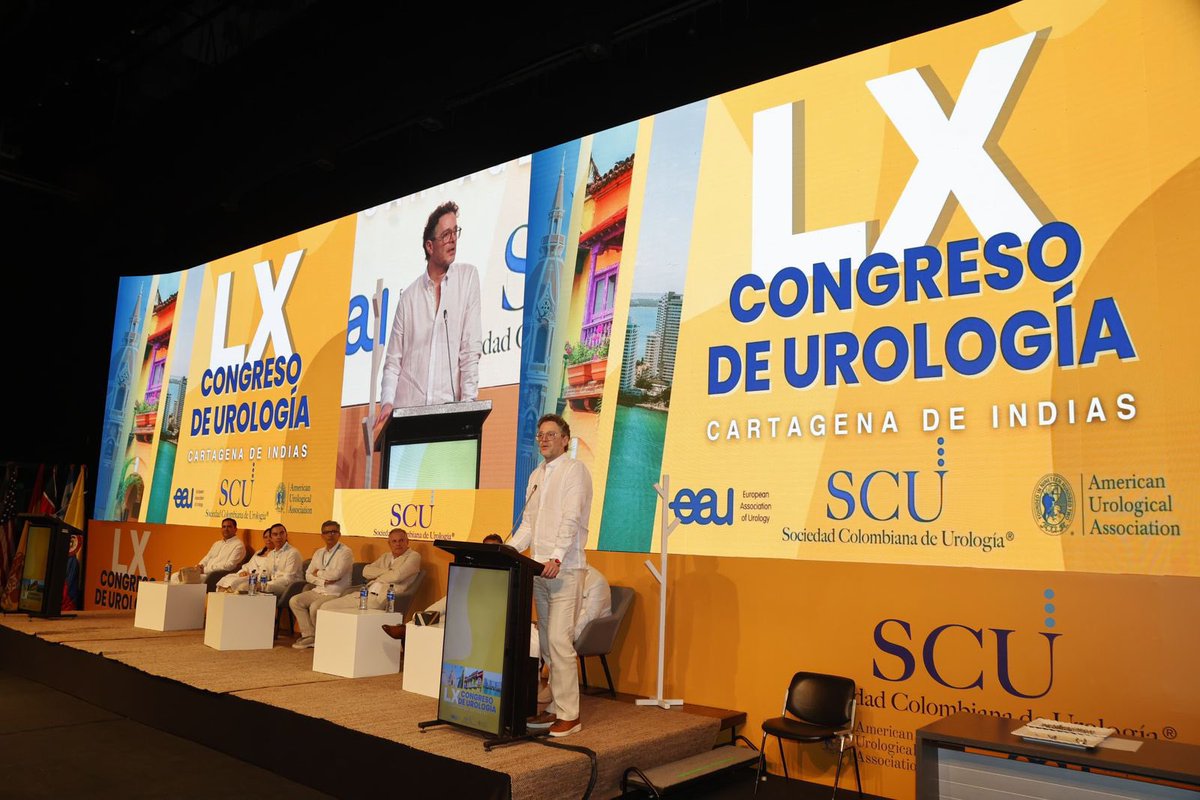 En el marco del LX Congreso Nacional de Urología, celebrado en el Centro de Convenciones de Cartagena, la Sociedad Colombiana de Urología (SCU) rindió un emotivo homenaje póstumo al doctor Oswaldo Angulo Arévalo, reconocido como el “Padre de la Urología en el Cesar”.

Natural de