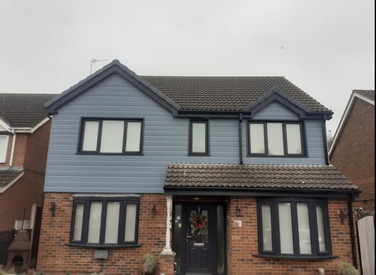 We're delighted to announce our latest competition Winner! A big congrats to Grimsby Fascia &amp; Soffits. Their winning project in Ulceby features:

📷 Anthracite Grey Fascia &amp; Soffits
📷 Colonial Blue Cladding

A stunning transformation using quality materials from Mister T's PVC