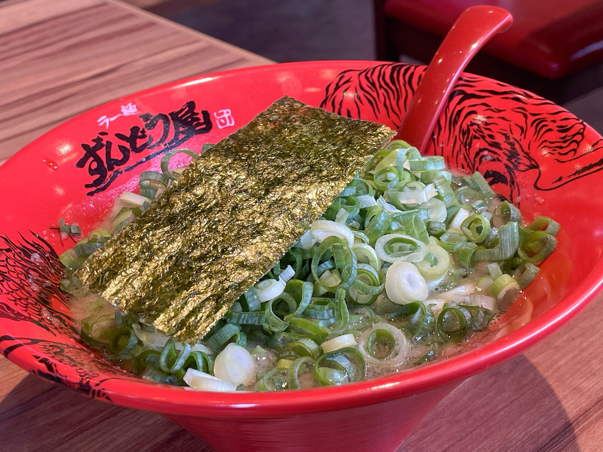 ラーメンズ　俺の粘土道　鼻兎　ヤングマガジンアッパーズ　切り抜き　2000年頃 Jiro-style] Slurping down a rich, oily, garlicky ramen with