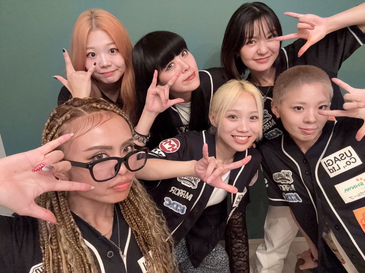 【ステージサイド立見席 受付】

もうまもなく終了です！！
あと約30分🏃‍♂️💨
spin-official.fanpla.jp/news/detail/52…

この日をきっかけに何かが変わるような
そんな時間にします
魂を込めて、心の叫びをぶつけ合いましょう

 #SPiN魂  #TheSPiNWorld  #SPiNワンマン
 #SPiNchallenge  #大阪から世界へ