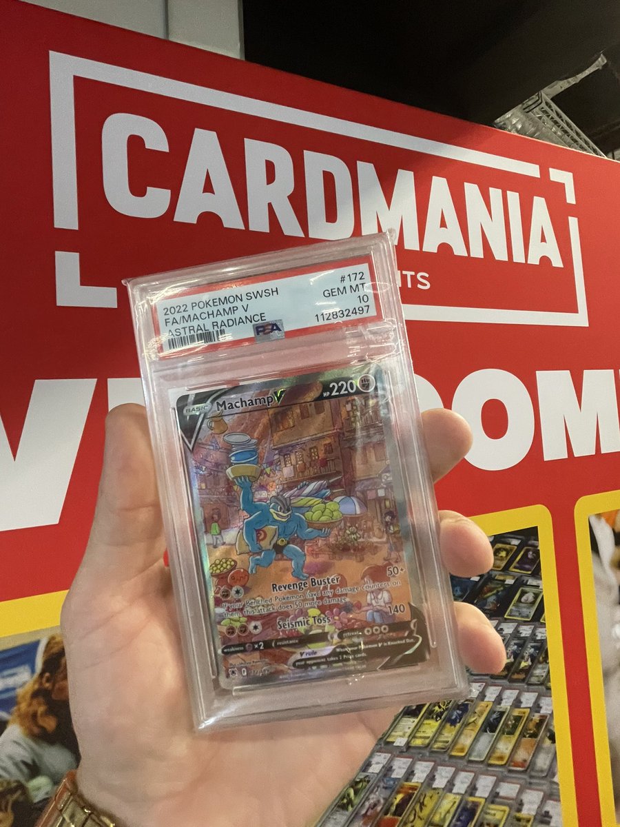 Grabbing grails at the local card show🔥🔥👌🏼👌🏼