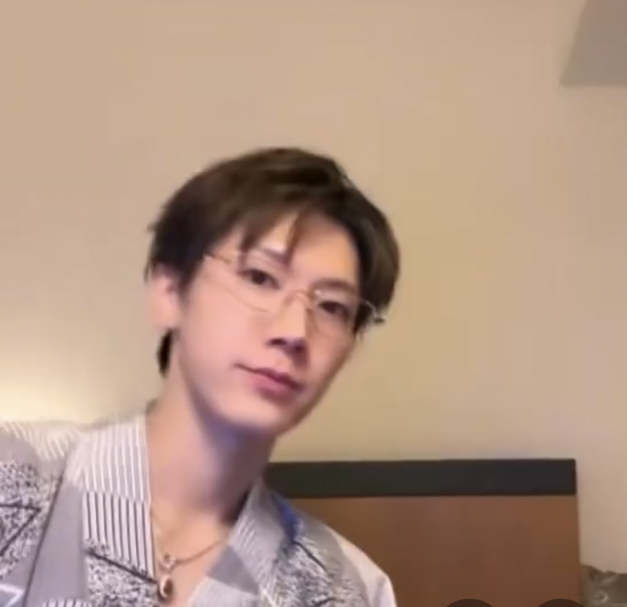 แว่นมานี่มา