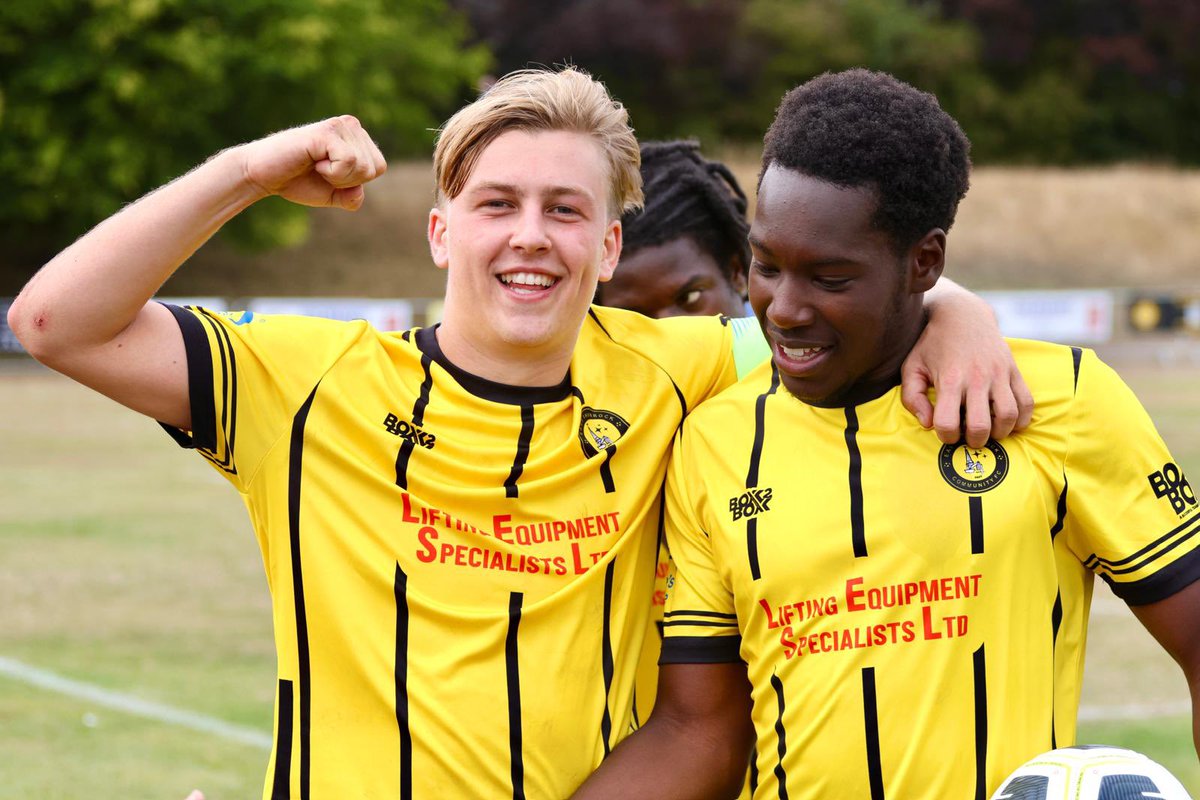 East Thurrock Community Football Club tweet media