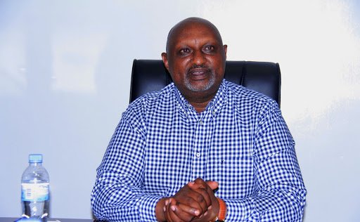 Amakuru aturuka mu nama ngishwanama ya FANBASE ni uko Paul MUVUNYI ari kubwira ukuri kw'ibibera muri Board abereye umuyobozi!
Iyi yaba inzira nyayo yo gucyemura ikibazo gihari ubu... 

AbaRayons today cg Ejo muraza kumva inkuru nziza.✅️