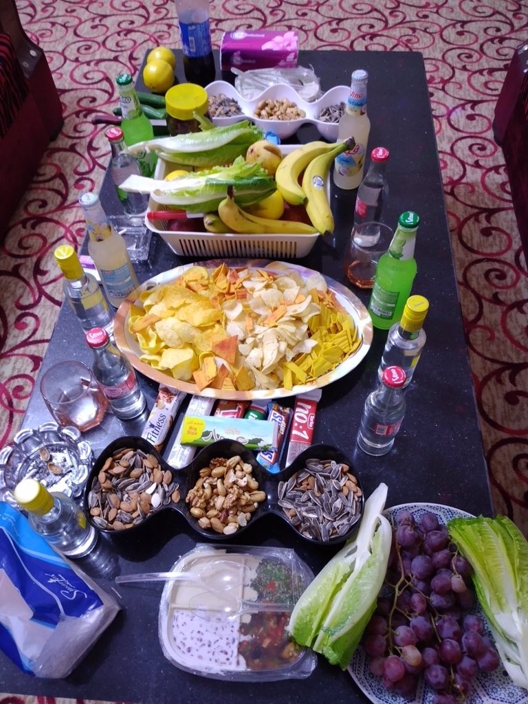 شلونكم حبايب منو يحب يسهر يمي اليوم لوحدي اني شقتي مرتبه واني فحل وسنكل مرتب من بغداد الجديده اريدلي متحرر سالب هو ومرته مرتبين واني حاضر لكلشي يريدو