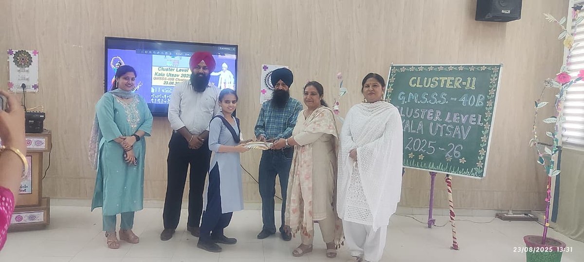 39Gmsss's tweet photo. In Kala Utsav our students got First prize in indigenous Toy making nd 2D, Second Prize in 3D painting making. #kalautsav https://t.co/UCkqroG1sO