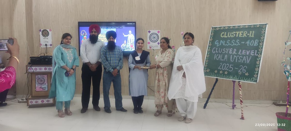 39Gmsss's tweet photo. In Kala Utsav our students got First prize in indigenous Toy making nd 2D, Second Prize in 3D painting making. #kalautsav https://t.co/UCkqroG1sO