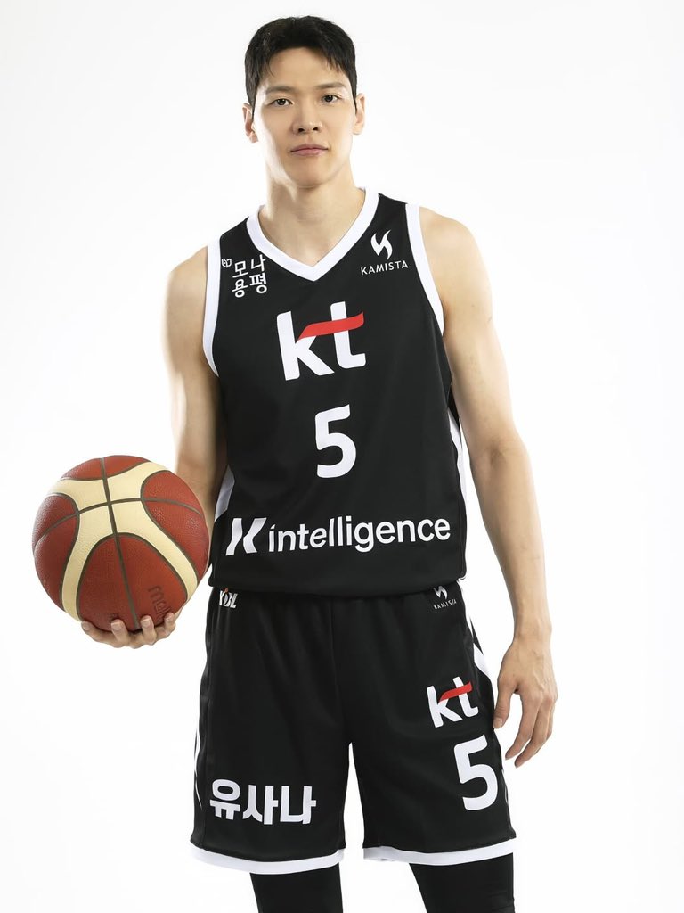 썬자님 유니폼 
소닉붐 화이팅🖤🖤😁