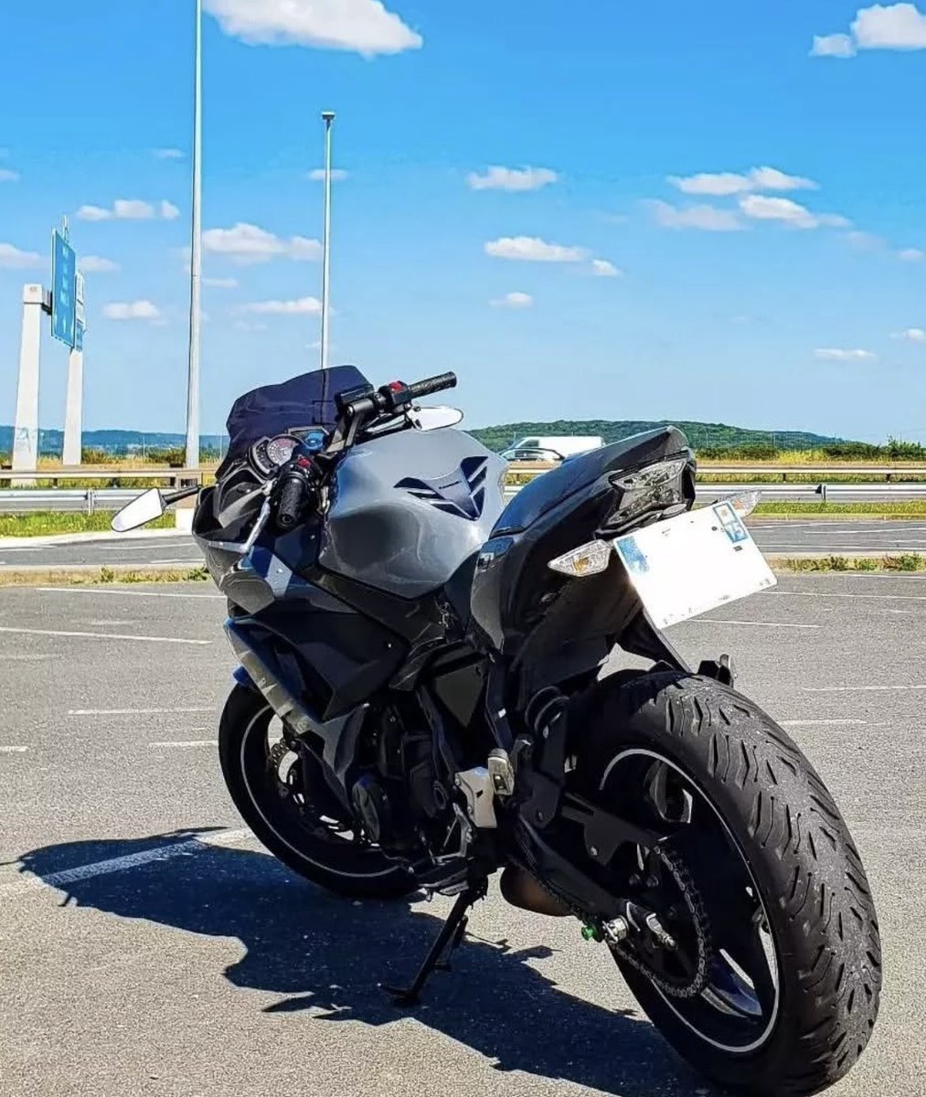 Malabarr_inj's tweet image. 🔸Gm @injective fam🔸

Remember,
My first bike was… a NINJA ( #Kawasaki )

🔺Coincidentally ? I don't think 👀

🔹More $INJ for more #bikes 

🔹More #ninjas for stronger community🥷