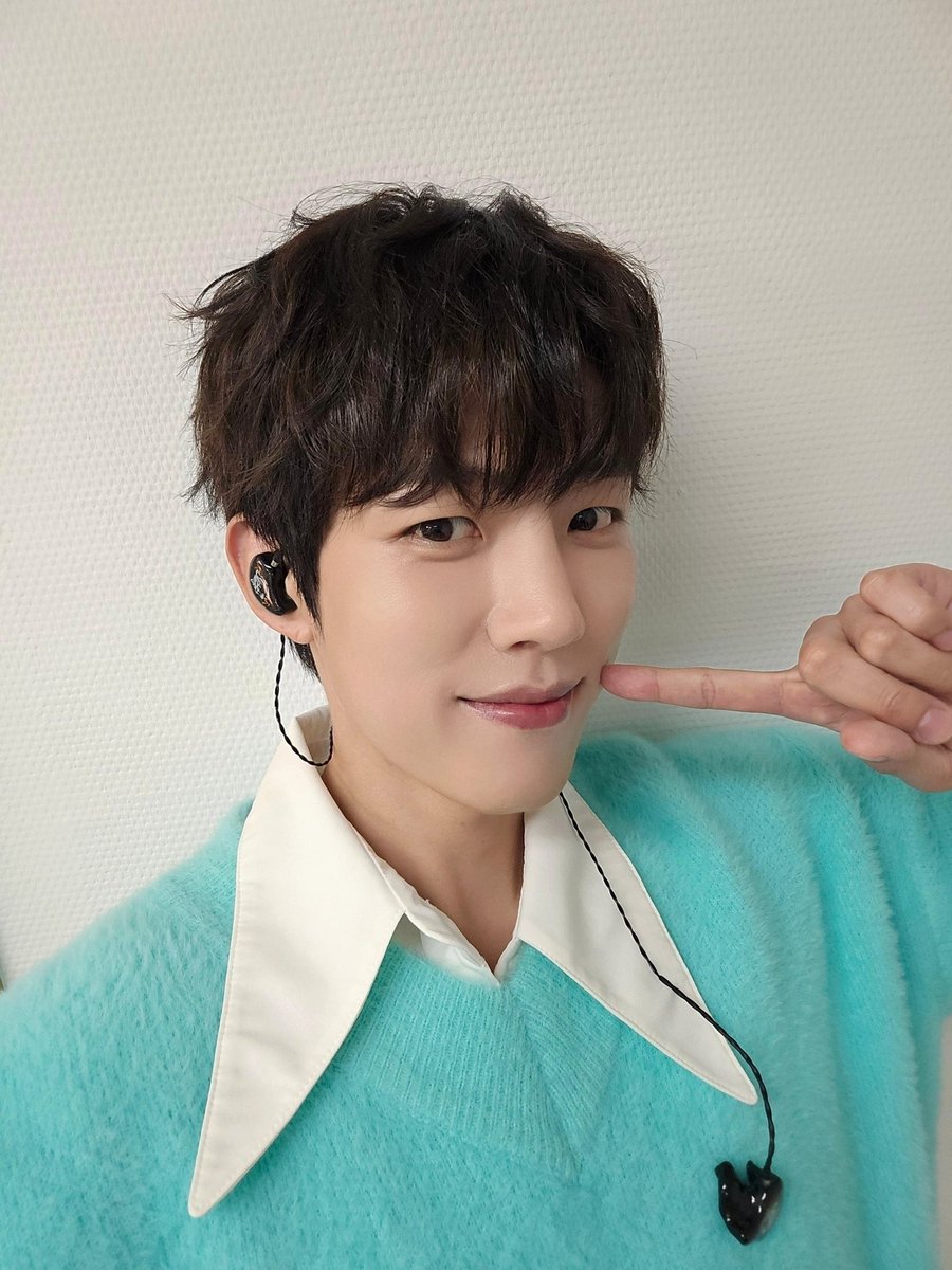 ✨ 2025 LEE SUNGYEOL BIRTHDAY PARTY [YEOL’S DAY] ✨

디어열 덕분에 행복한 시간들
잊지 않을게요🩷🩵

#이성열 #LEESUNGYEOL
#매니지먼트이상
#management2sang
#YEOLSDAY #HBD