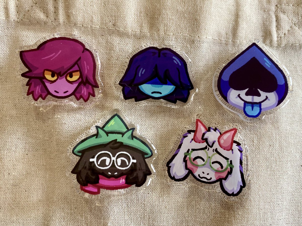 rat2two's tweet image. yaay i added a bunch of new button pins (and one print) to my etsy! still mostly #deltarune but i also added #ghoap too..

i also restocked the battle throuple and acrylic pins^^ sending out preorders today!!!!