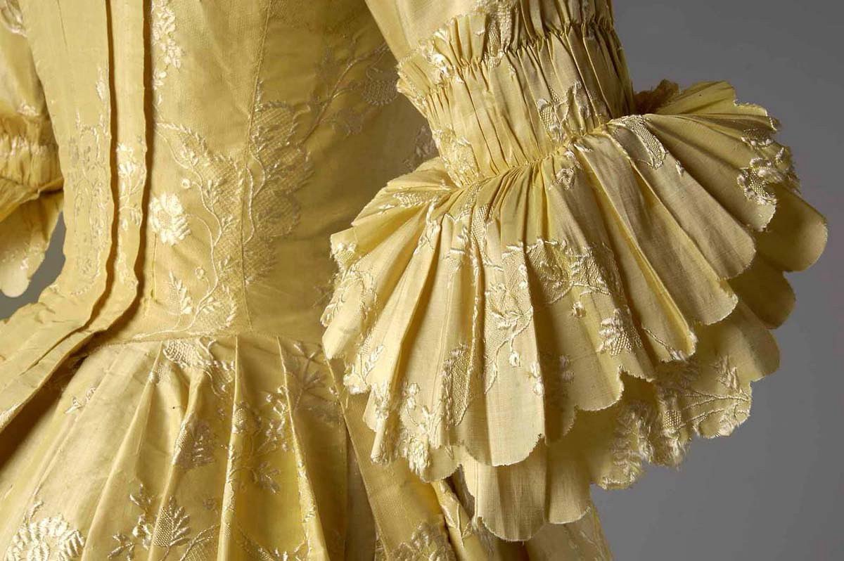 Dr Kate Strasdin (@katestrasdin) on Twitter photo I do love a pinked edge and a complex sleeve. This is a favourite, the detail of a #1760s lightly sprinkled floral brocade gown, pleated and ruffled in primrose yellow <a href="/ChertseyMuseum/">Chertsey Museum</a> #fashionhistory I do love a pinked edge and a complex sleeve. This is a favourite, the detail of a #1760s lightly sprinkled floral brocade gown, pleated and ruffled in primrose yellow <a href="/ChertseyMuseum/">Chertsey Museum</a> #fashionhistory