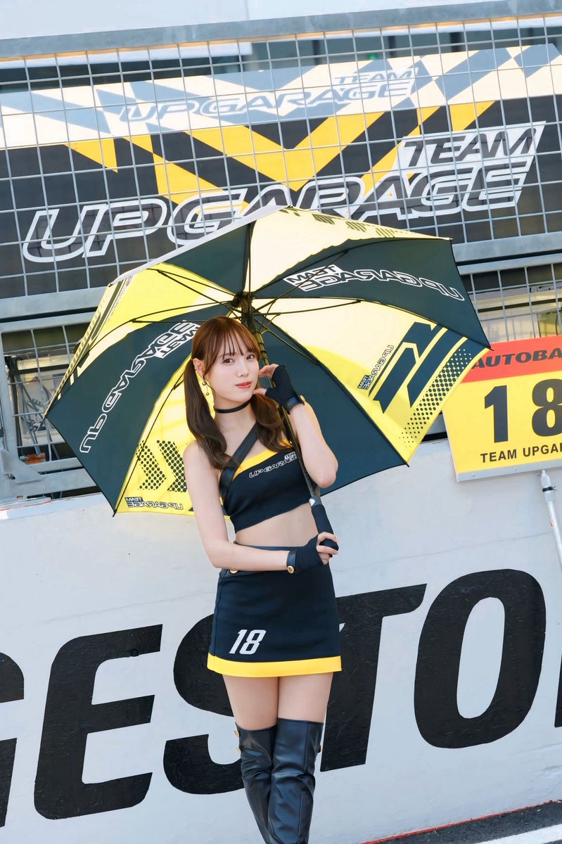 #SUPERGT Rd.5@鈴鹿🎡
2日間暑いなかありがとうございました☀️

18号車は12番手からスタートし
11位という結果でした🏁

暑さの影響でトラブルも多いレースでしたが無事に完走できて良かった…
皆さんもゆっくり体を休めてください😌

#レースアンバサダー #アップガレージ