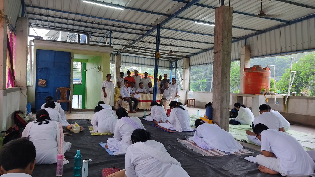 🕉  Online 100Hrs. Asst. Teachers Training Exam. at Ashock Nagar. North 24 Parganas. State - Kolkata. WB 🙏

#प्राणायाम #आसन #योगाभ्यास #योग  #yogapractice  #yogaforlife #yogainspiration  #yogabalance 

<a href="/yogrishiramdev/">स्वामी रामदेव</a>
<a href="/Ach_Balkrishna/">Acharya Balkrishna</a>  
<a href="/rakesh_bstpyp/">भारत</a>
<a href="/Swamitirthdev/">स्वस्थ जीवन 💎</a>