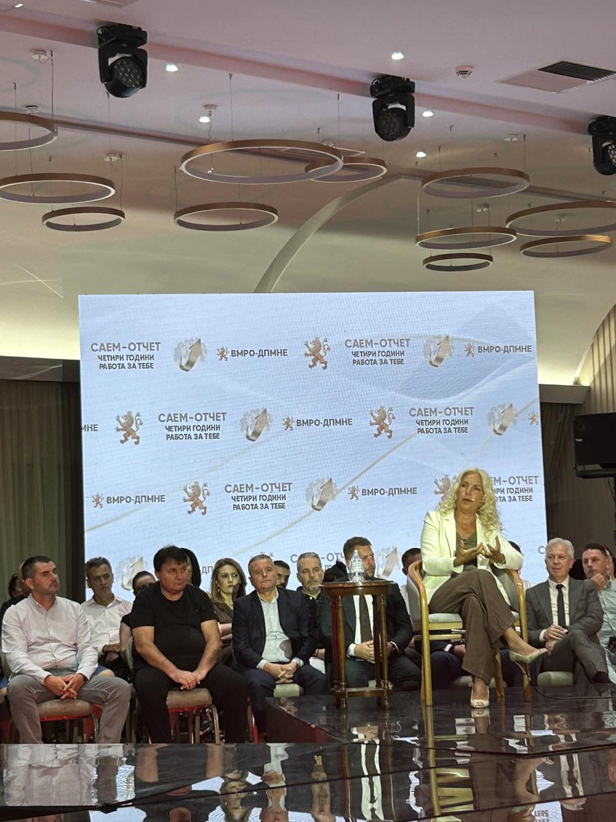 На денешната трибина во рамките на Саемот-Отчет по повод „4 години работа за тебе“ организирана од <a href="/VMRO_DPMNE/">ВМРО-ДПМНЕ</a> ја истакнав важноста од засилена синергија меѓу науката,од една, и носителите на централната и локалната власт,од друга страна, во интерес на Македонија и на граѓаните.