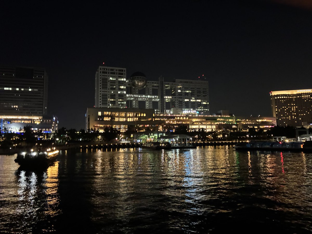 本日(8/24)は #BTCC のミートアップに参加してきました。

やっぱり会社の方と会ってお話しができる取引所は安心できます😮‍💨

屋形船を貸し切り、船で握る豪華なお寿司食べ報酬と飲み放題、美味しい天ぷらなど豪華な食事をいただきました♪

業界のトップの方達と交流を深めるとてもよい機会でした☆