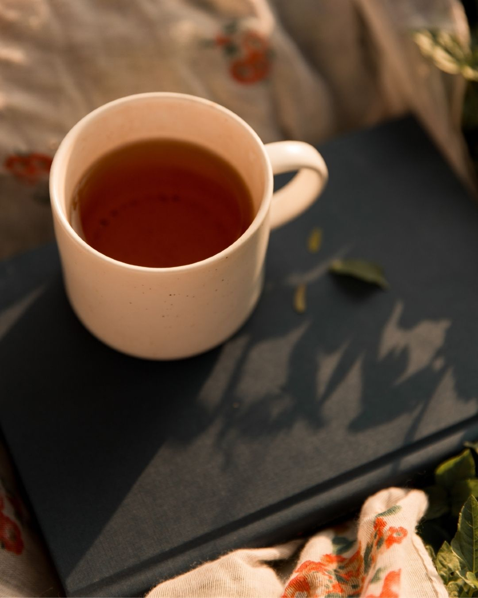 En cada taza, un momento para reconectar contigo y encontrar ese punto donde todo se alinea. ✨ Porque sentirte bien no es un lujo, es parte de tu esencia. 

#infusionesquecuran #infusionesparaalma #bienestarconsciente #pharmadusbotanicals