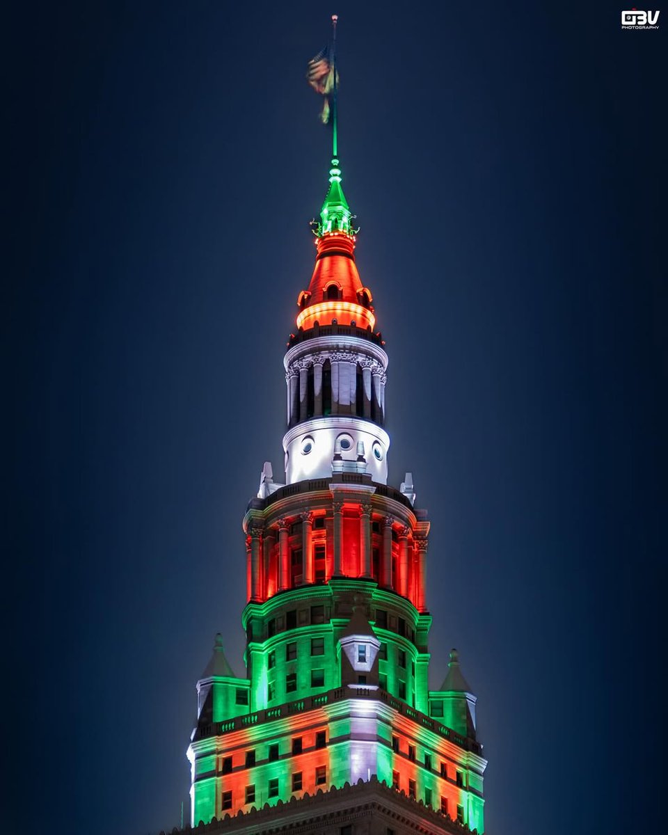 clevelanddotcom (@clevelanddotcom) on Twitter photo Happy Sunday, Cleveland! Terminal Tower reminds us how colorful Cleveland can be in images like this.
Photo: <a href="/Obv2003/">OBV Photography</a> Happy Sunday, Cleveland! Terminal Tower reminds us how colorful Cleveland can be in images like this.
Photo: <a href="/Obv2003/">OBV Photography</a>