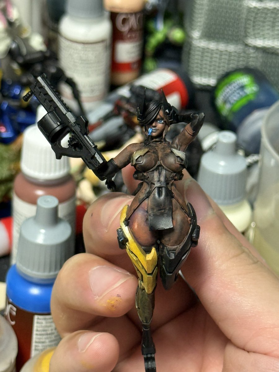 pramo_for_u's tweet image. マヤ進捗！！！
塗装が！！！楽しい！！！！
筆塗り初めて数年目なんですが…今更ウォーターパレットを使い始めまして…
あるのとないのとではストレスが雲泥の差なので絶対買ったほうがいいですね

 #リンボディビジョン