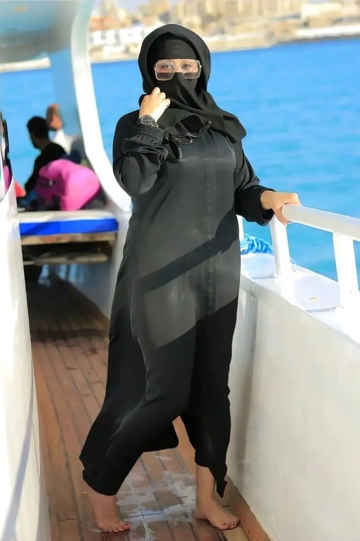 😘مسااء الخير من شواطئ عدن 💔💔🥰