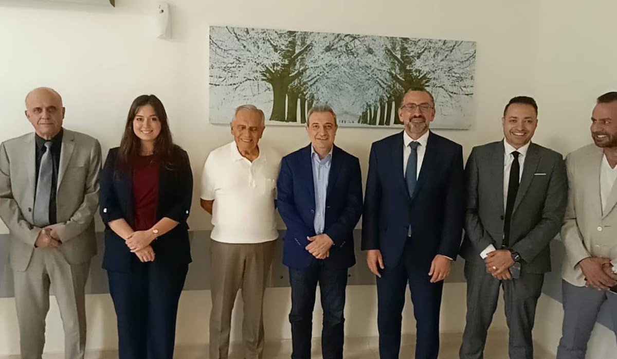 #أبو_فاعور خلال لقاء في #مستشفى_راشيا_الحكومي: نريد أن ننتقل بالمستشفى إلى مصاف المستشفيات المتطورة والمتقدمة

anbaaonline.com/news/297768