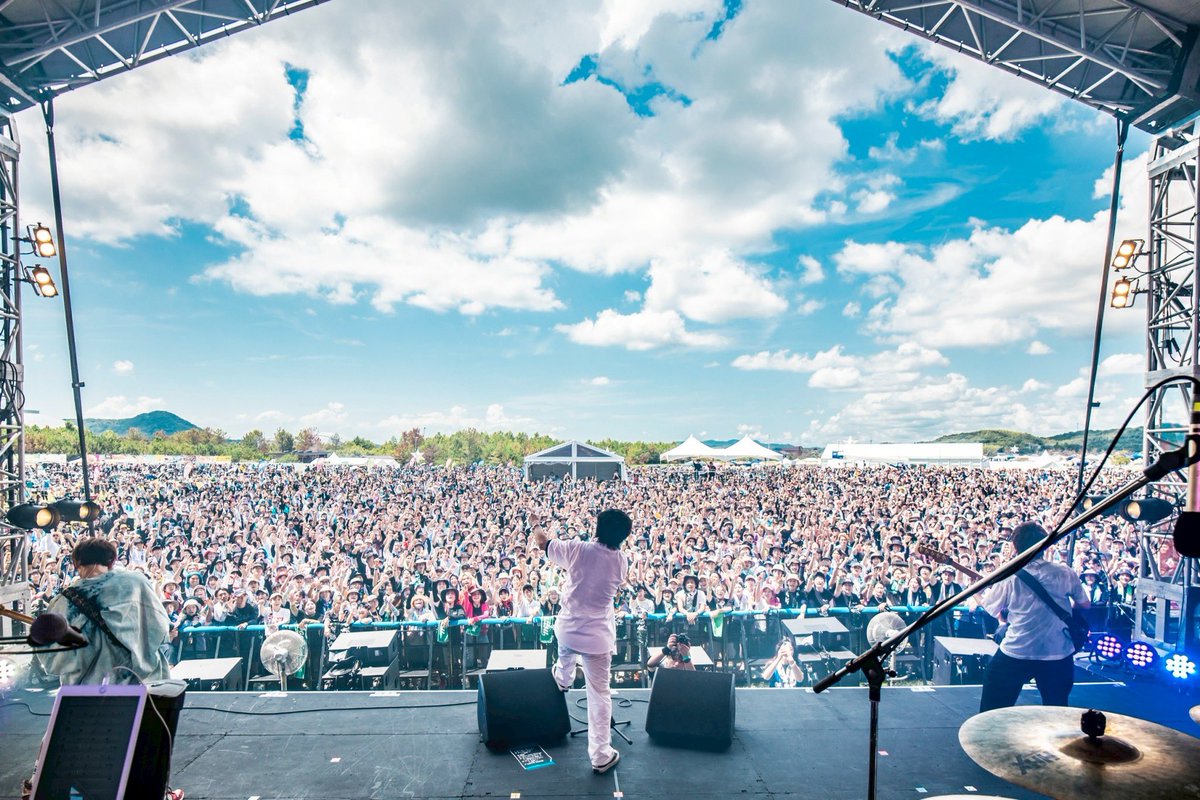 yappatakashi's tweet image. 本日は青春ヶ丘俊光サポート。
初のワイバン🎸

これまでのツアーやワンマンを経て、
青春ヶ丘ファンのみんなと作ってきたものが大勢の初見の方の目と耳に触れられた気がする！

8月も終盤、最高な夏の日をありがとう🔥

#WILDBUNCHFEST2025