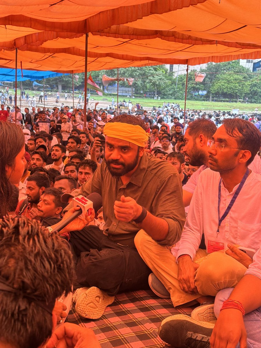 adityaranjan108's tweet image. अधिकार हमारा जन्मसिद्ध है…
हक़ की लड़ाई है अपना हक़ लेके मानेगे..
#ssc_job_chor