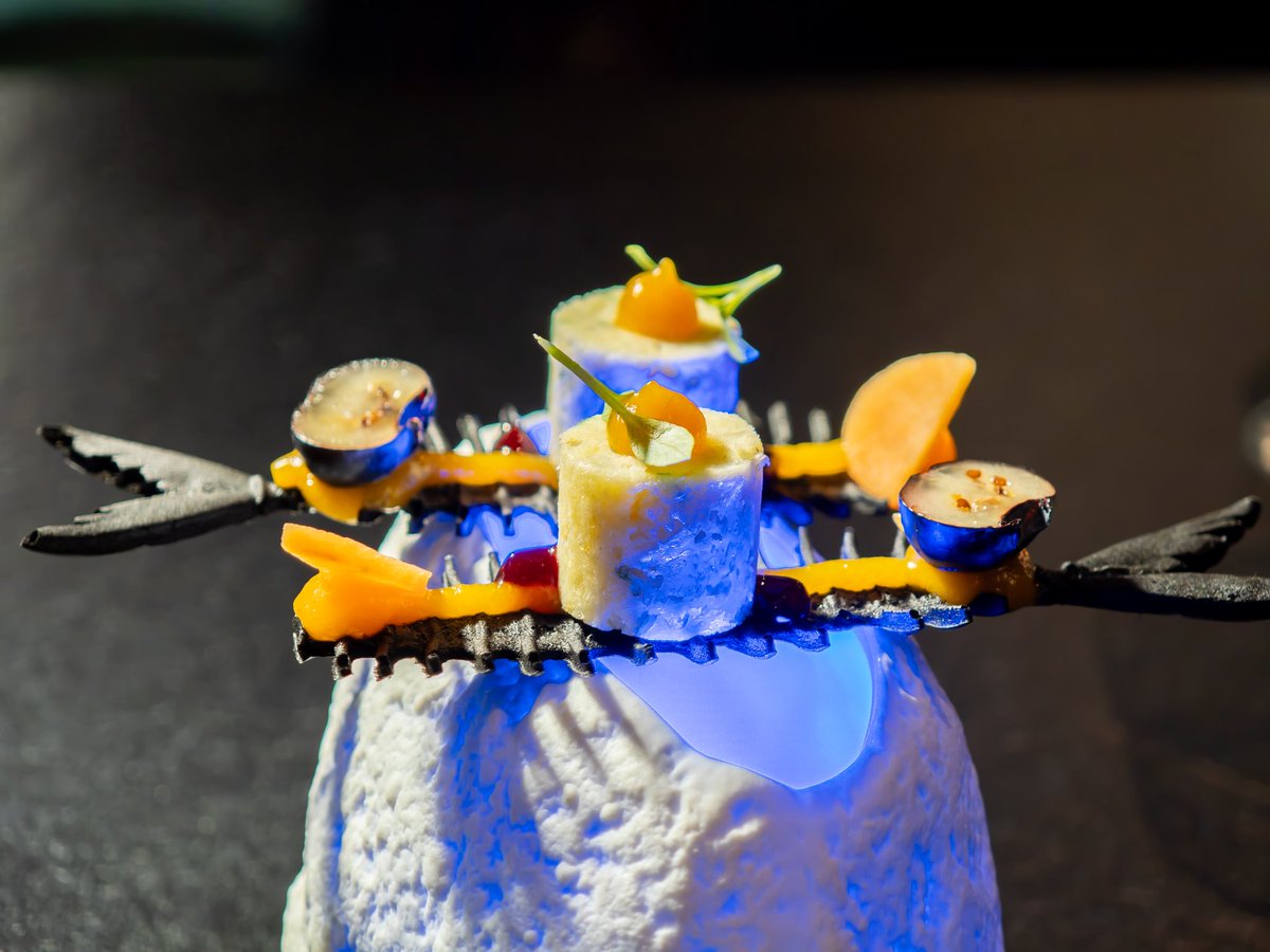 kalsue's tweet photo. #french #restaurant #quelquepart https://t.co/qEGguV6HpI
