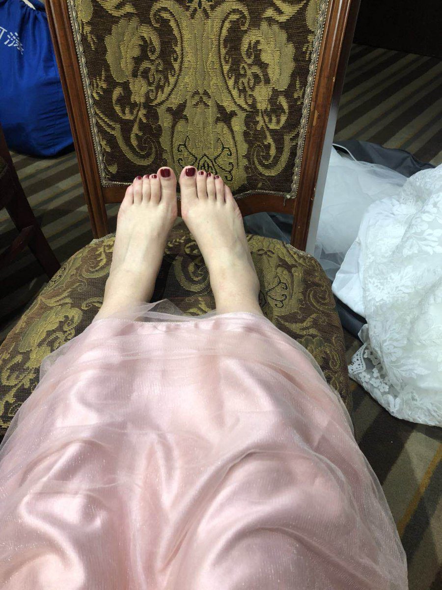 听说好多人都喜欢舔脚，这个如何？ #脚控