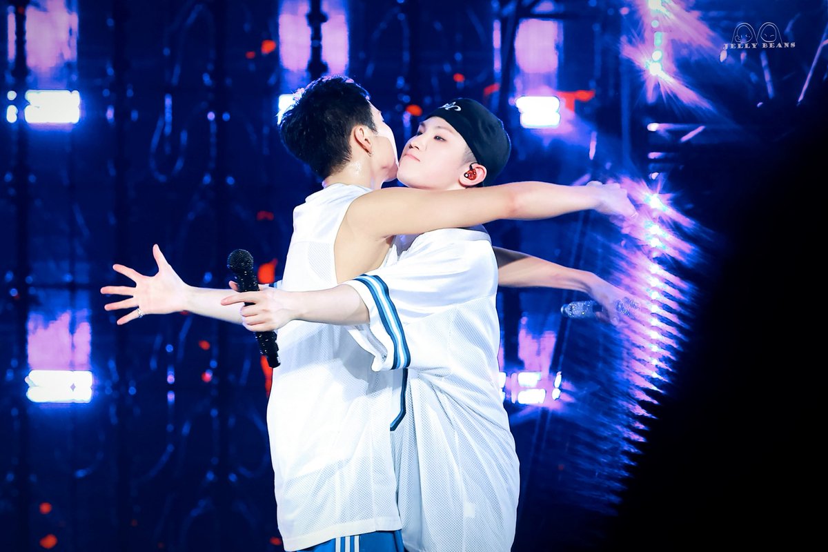 Jellybeans_hozi's tweet photo. 250824 Warning in GWANGZU D2
i dont wanna say goodbye
#호시 #HOSHI #권순영 #ホシ 
#우지 #WOOZI  #이지훈  #ウジ 
#호우 #순훈 #soonhoon #hozi https://t.co/Qb2lOsF9wX
