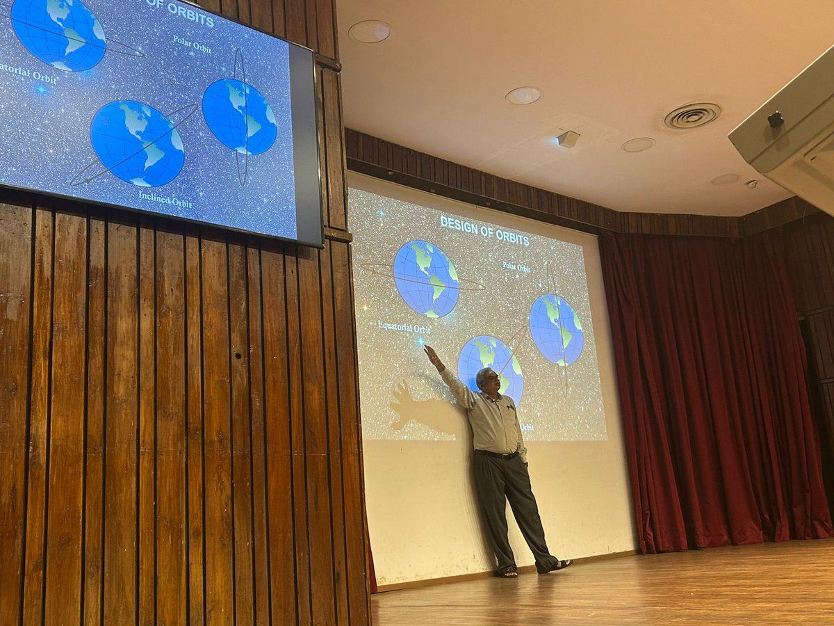 ncsmgoi's tweet image. As part of the #NationalSpaceDay celebrations, @NSCMumbai, a unit of @ncsmgoi, @MinOfCultureGoI organised a #PopularScienceLecture on the Topic &quot;India in Space&quot; by Retd. Professor M. N. Vahia ✨🌌

🔗 youtube.com/live/ZUx_352DQ…

#Aryabhata #ISRO #Gaganyaan #Chandrayaan3