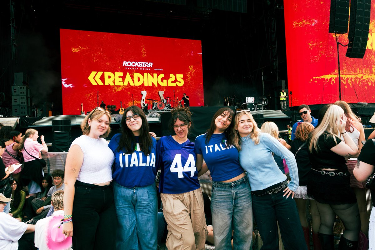 thank you for bringing us together <a href="/wallowsmusic/">Wallows</a> i love my friends so much it actually hurts. please feel obligated to be back very soon so we can have this much fun all over again :’) ❤️⭐️