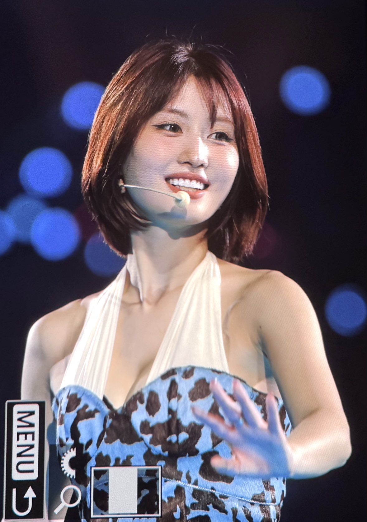 모모 - Search / X
