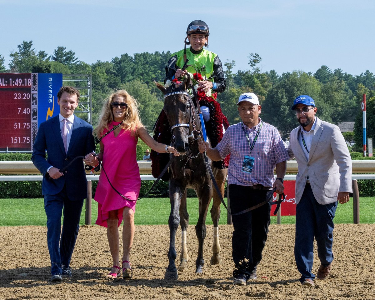 BH_AEberhardt's tweet photo. HOY @ThorpeadoAnna with @b_hernandezjr wins G1 #PersonalEnsign, a #WAYI for the @BreedersCup #Distaff, for @Hillndale @Magdalena Mark Edwards b/o Judy Hicks and trainer @KennyMcPeek At Saratoga @TheNYRA. https://t.co/oWP8xzBzjT
