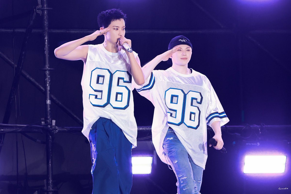 Soraka0917's tweet photo. 250824 호시우지 광주콘 DAY2
빠임
이제부터 우리 만남은
다 인연에 달린 거야🥺
#세븐틴 #호시 #권순영 #HOSHI #ホシ #SEVENTEEN #权顺荣 https://t.co/3mo9pGEAmy
