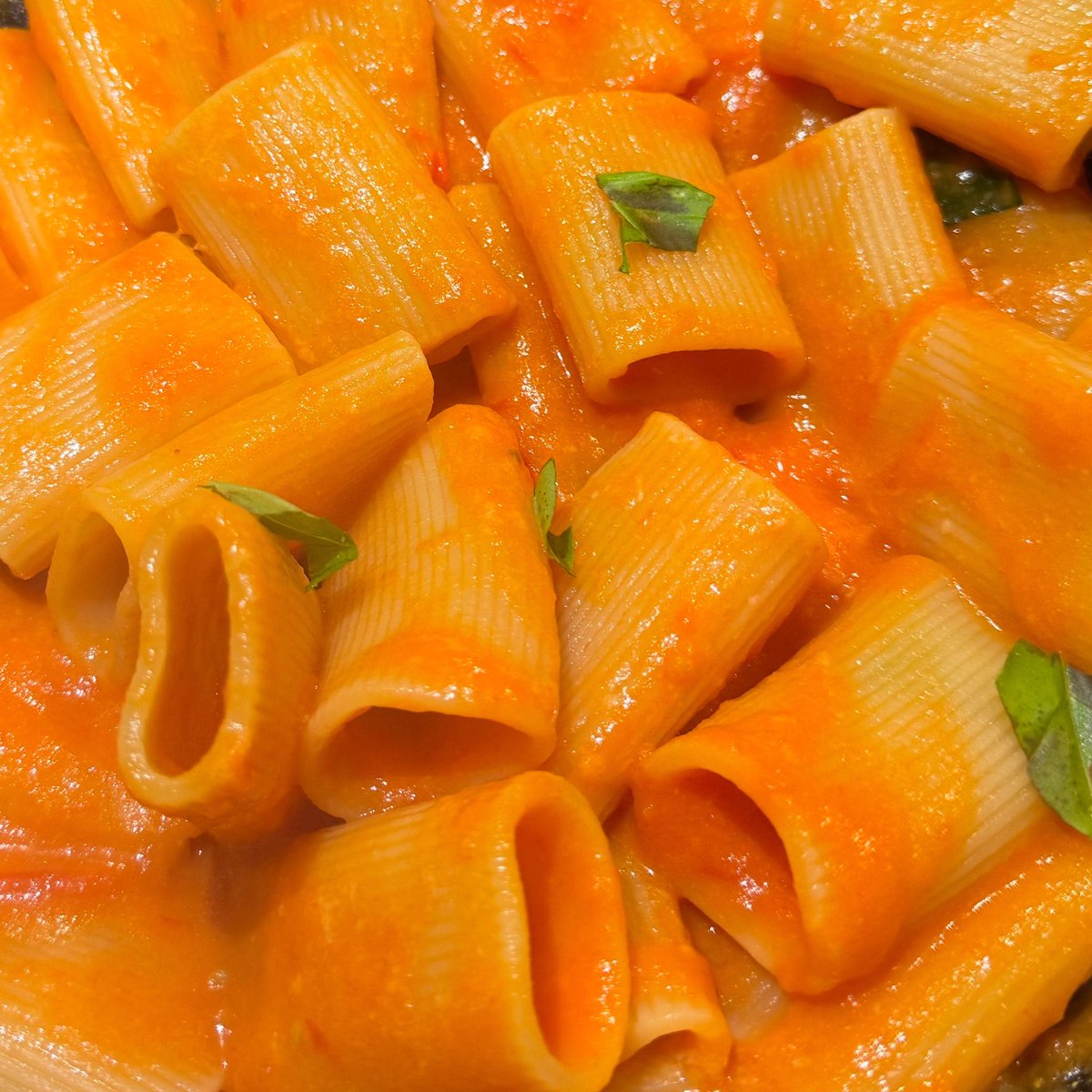 Tentativo casalingo di paccheri alla Vittorio.